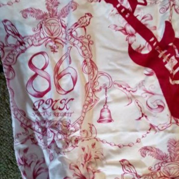 💞VS PINK RARE NWOT LAUNDRY BAG💞 - Picture 5 of 8